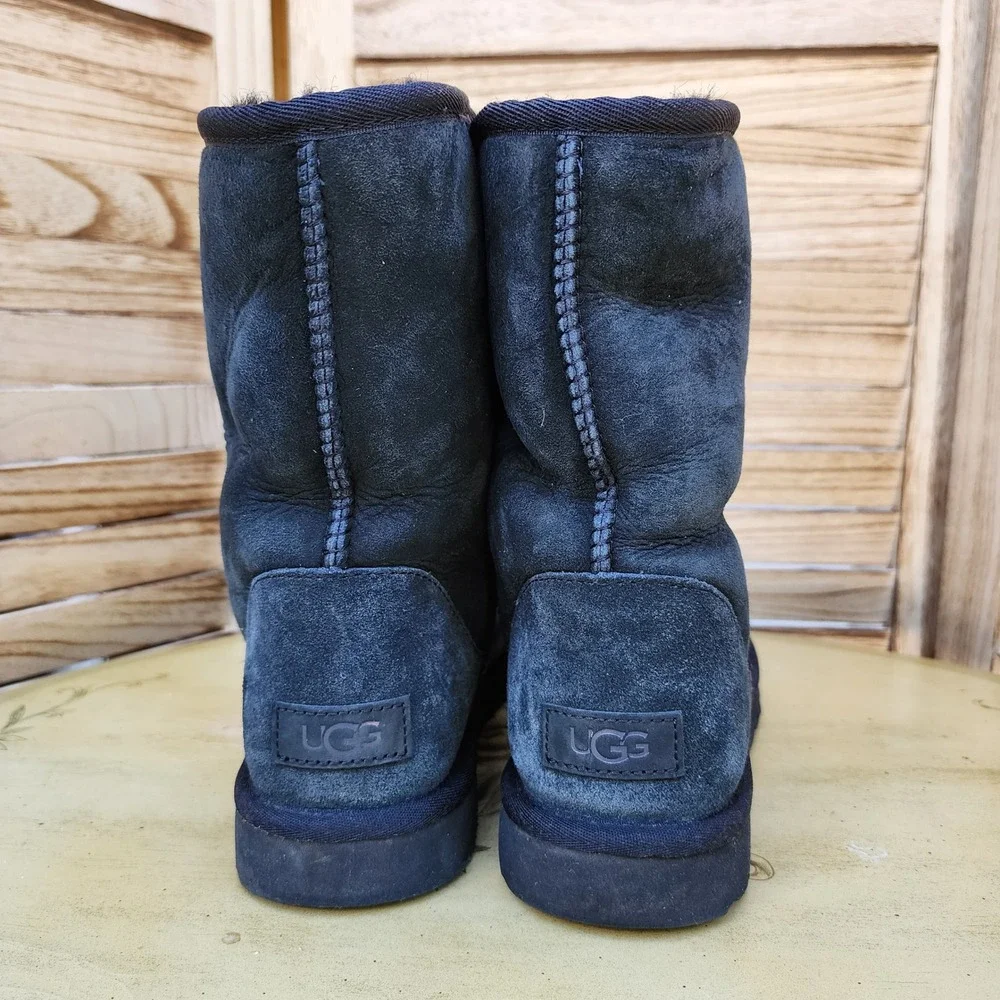 UGG Sz 9 Black Y2K Suede Classic Short II Boots Early 2000s Cozy Warm Winter